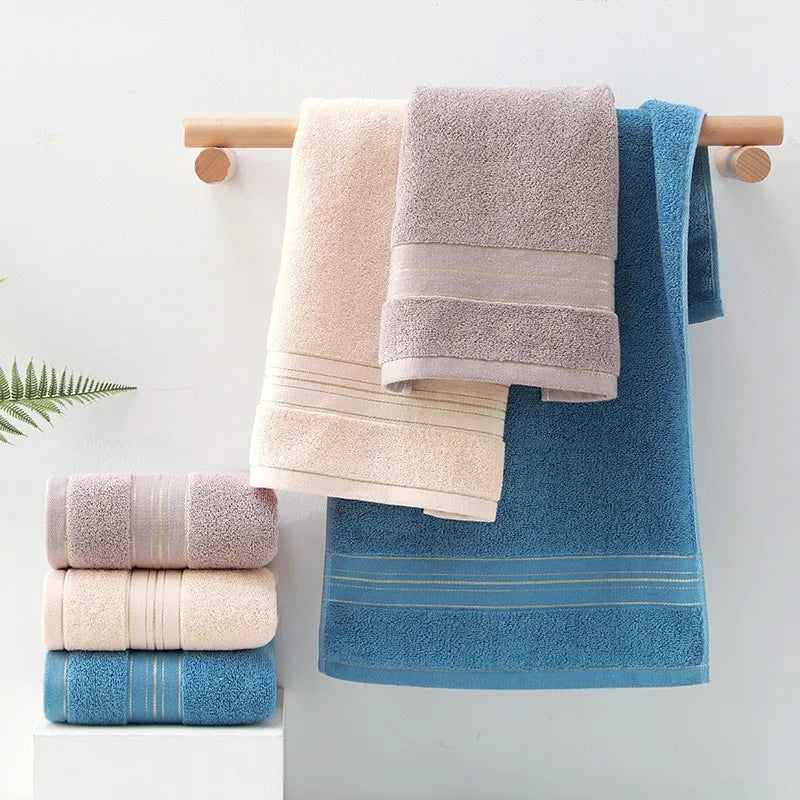 2-Pack Pure Cotton Face Towel with Gold Edging Detail